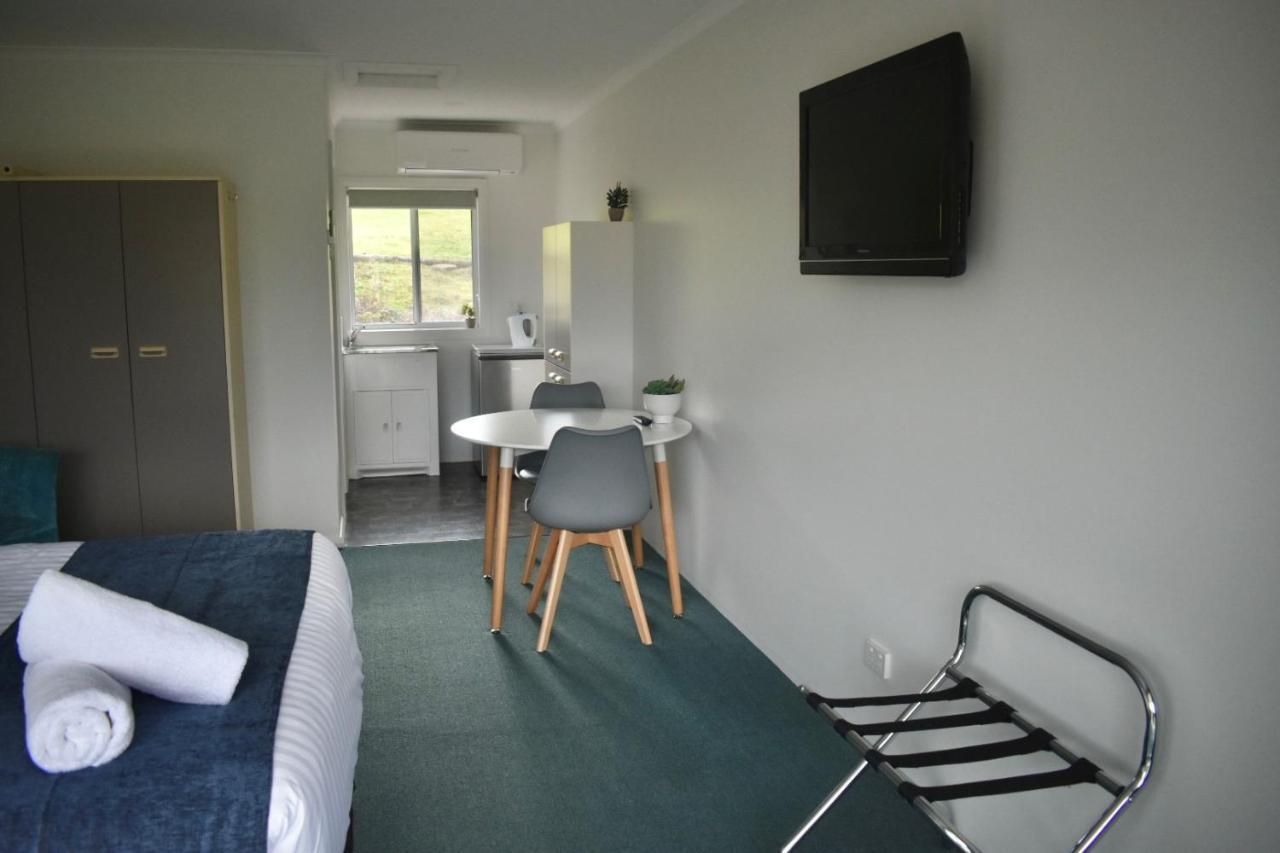 Kermandie Hotel Port Huon Kültér fotó